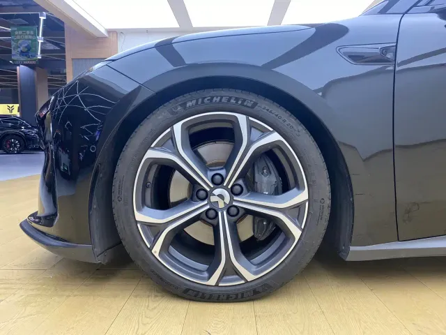 Nio ET5 Touring — Фото автомобиля 25