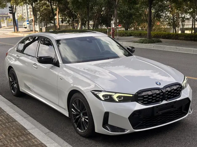 BMW 3 Series — Фото автомобиля 3