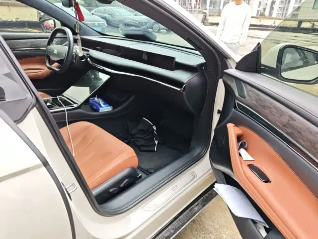 IM Motors L7 — Фото автомобиля 17