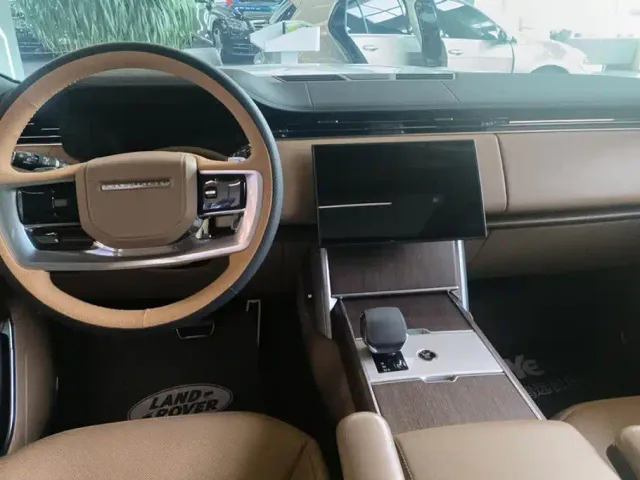 Land Rover Range Rover — Фото автомобиля 12