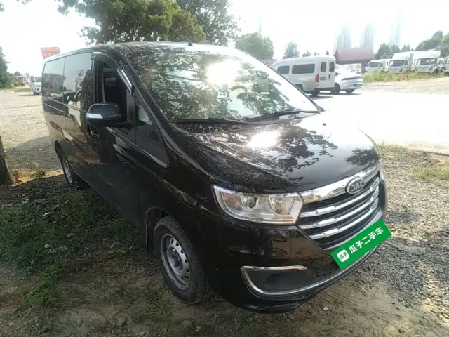 JAC Refine M3 — Фото автомобиля 3