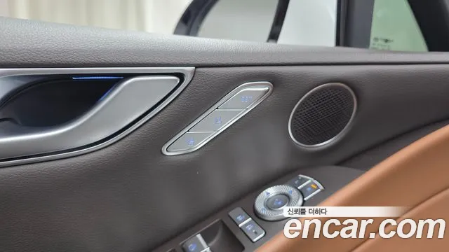 Genesis G80 Бензин 2.5 турбо AWD — Фото автомобиля 6