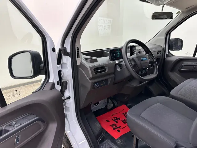 JMC E-Fushun — Фото автомобиля 13