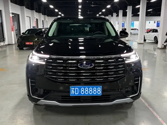 Ford Explorer — Фото автомобиля 13