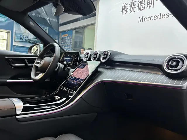 Mercedes-Benz C-Class — Фото автомобиля 16
