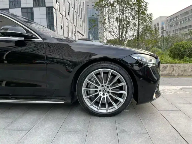 Mercedes-Benz S-Class — Фото автомобиля 27