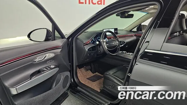 Genesis GV70 — Фото автомобиля 16