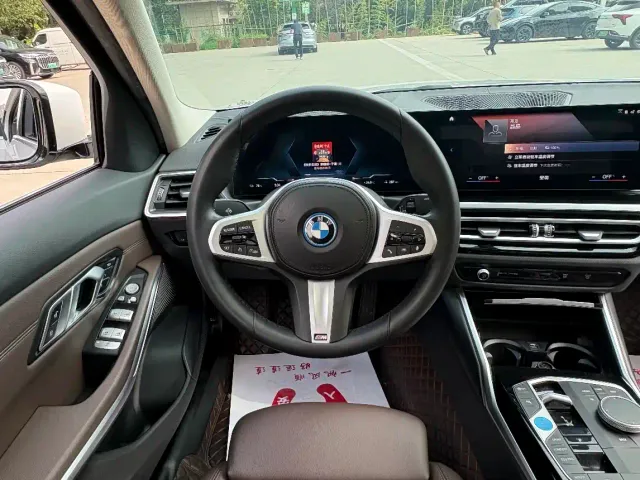 BMW i3 — Фото автомобиля 7