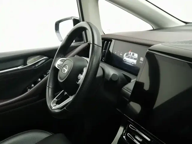GAC Trumpchi M8 — Фото автомобиля 22