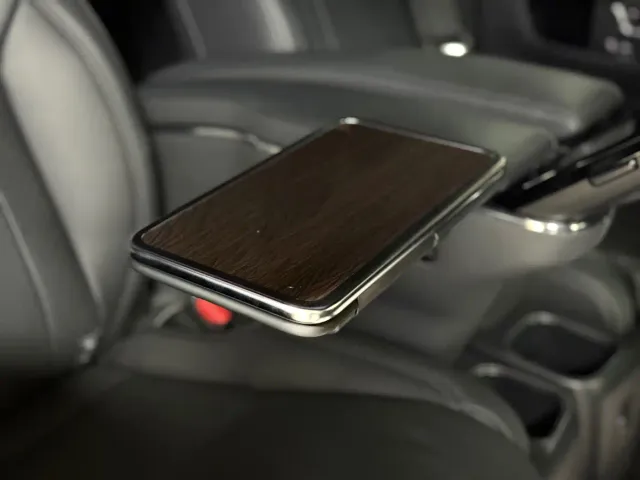 Toyota Alphard — Фото автомобиля 19