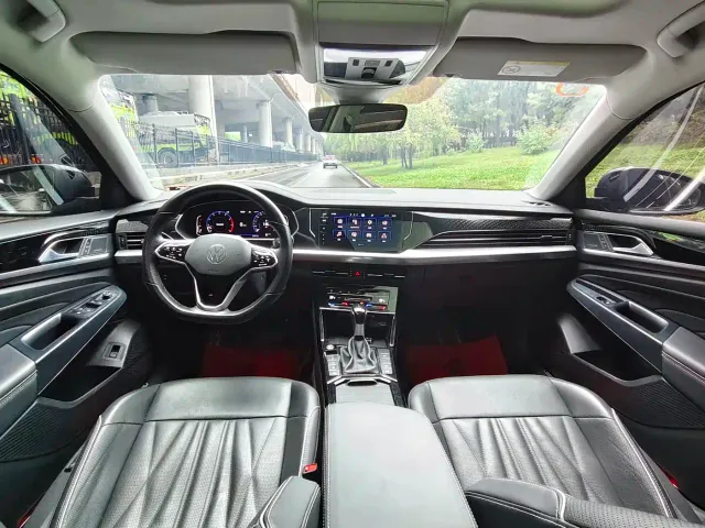 Volkswagen Passat — Фото автомобиля 9