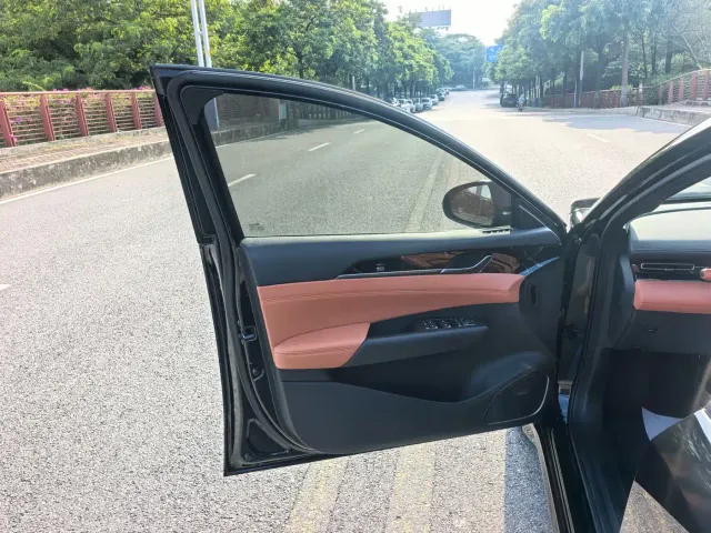 Wuling Starlight — Фото автомобиля 4