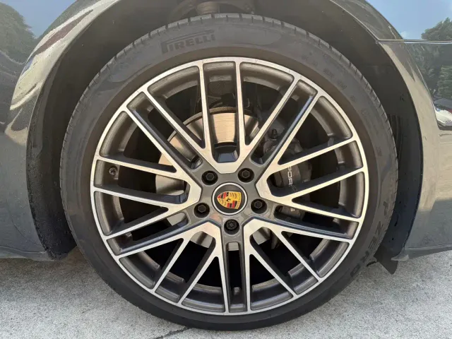 Porsche Panamera — Фото автомобиля 15