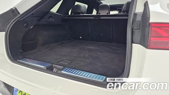 Mercedes-Benz EQS — Фото автомобиля 11
