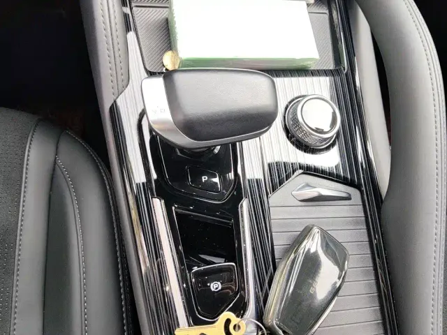 Geely Xingyue L — Фото автомобиля 10