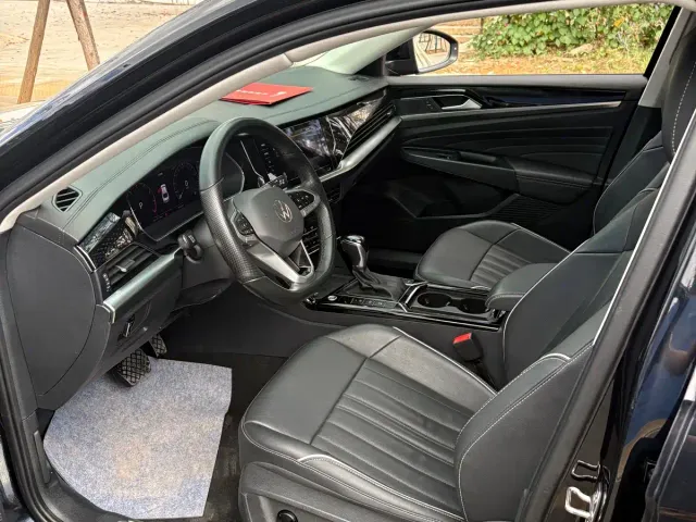 Volkswagen Passat — Фото автомобиля 4