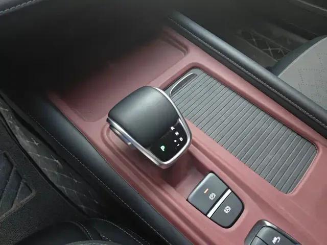 Chery Arrizo 8 — Фото автомобиля 16