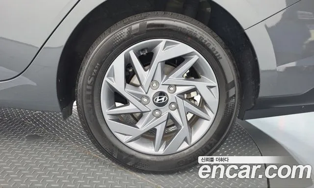 Hyundai Avante — Фото автомобиля 6