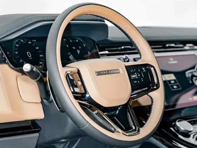 Land Rover Range Rover Sport — Фото автомобиля 9