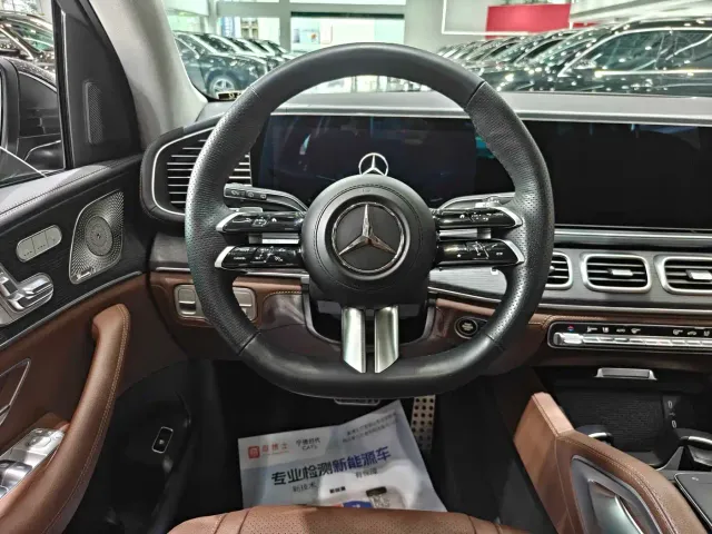 Mercedes-Benz GLS-Class — Фото автомобиля 14