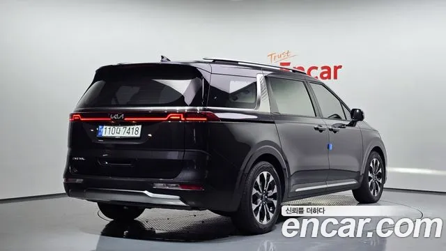 Kia Canival Carnival 4 поколение Бензин 9 мест Signature — Фото автомобиля 2