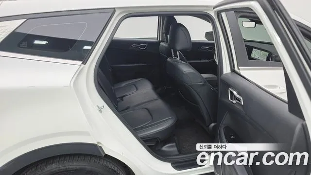 Kia Sportage Sportage 5-е поколение Дизель 2.0 2WD — Фото автомобиля 11