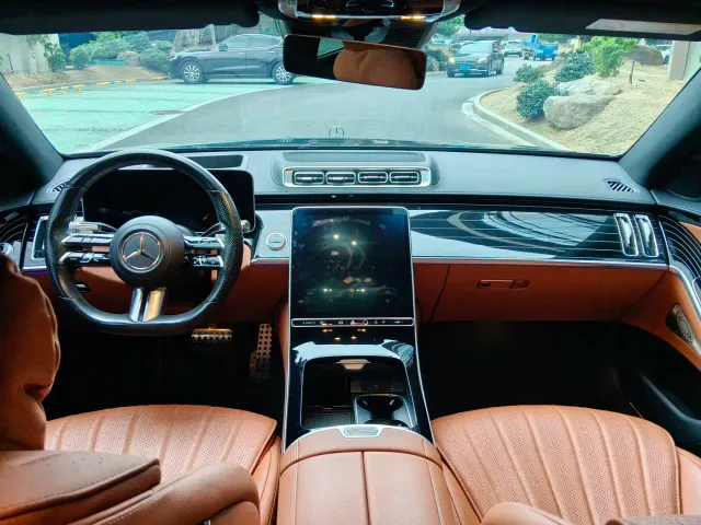 Mercedes-Benz S-Class — Фото автомобиля 4