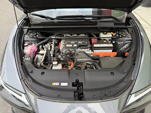 Lexus RZ — Фото автомобиля 11