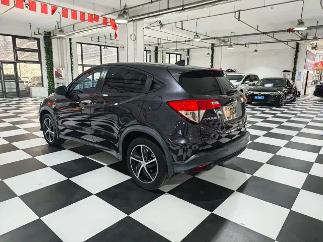 Honda Vezel — Фото автомобиля 7
