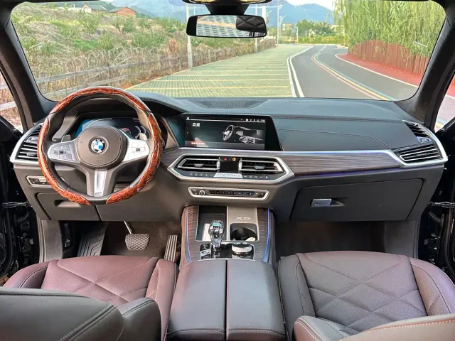 BMW X5 — Фото автомобиля 15