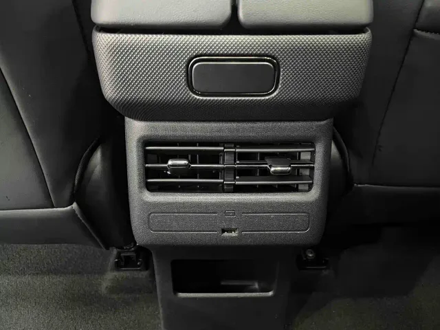 Toyota BoZhi 3X — Фото автомобиля 11
