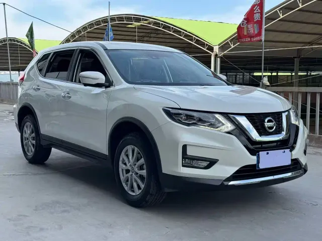 Nissan X-Trail — Фото автомобиля 3