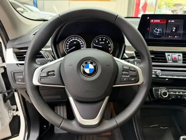 BMW X1 — Фото автомобиля 11
