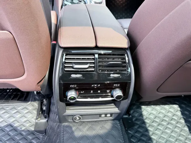 BMW 5 Series — Фото автомобиля 21