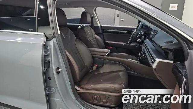 Hyundai Grandeur GN7 — Фото автомобиля 12