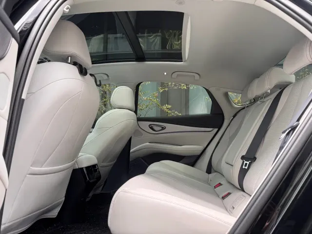 BYD Seal 07 EV — Фото автомобиля 13