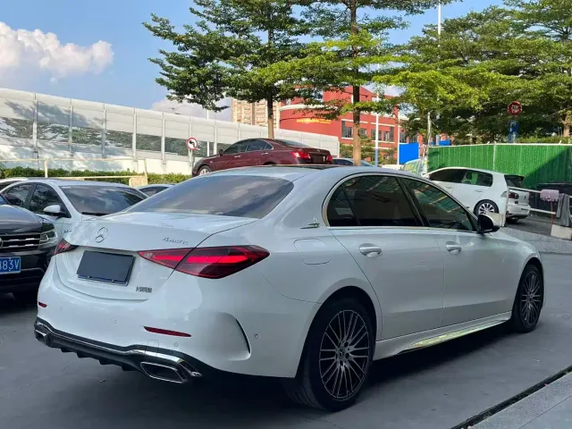 Mercedes-Benz C-Class — Фото автомобиля 6