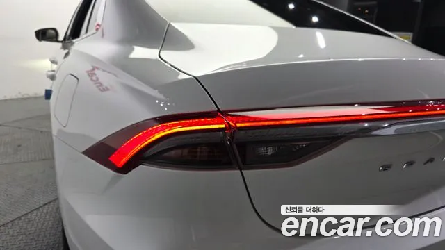 Hyundai Grandeur New — Фото автомобиля 8