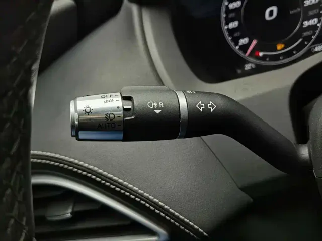 Jaguar XEL — Фото автомобиля 21