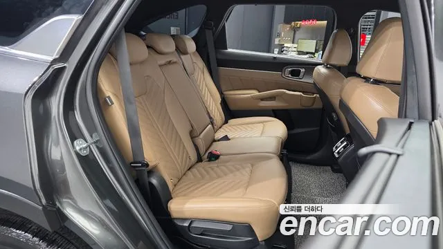 Kia Sorento Новый Sorento 4 поколение Бензин 2.5T 2WD — Фото автомобиля 11