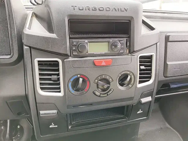 Iveco Daily — Фото автомобиля 12