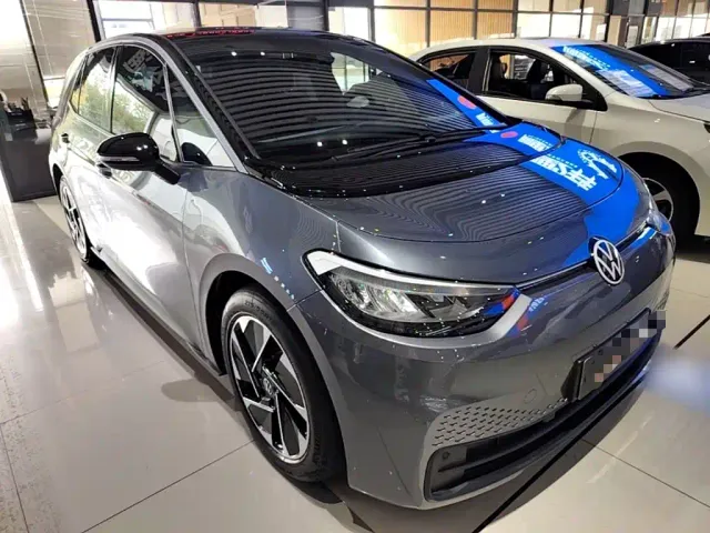 Volkswagen ID.3 — Фото автомобиля 3