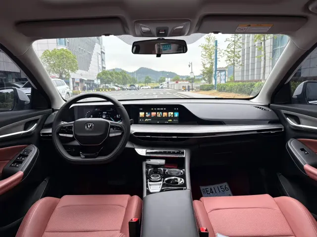 Changan Eado — Фото автомобиля 8