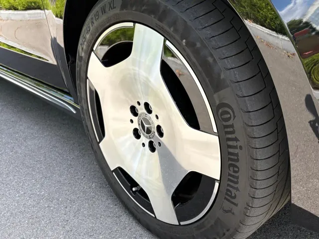 Mercedes-Benz V-Class — Фото автомобиля 12