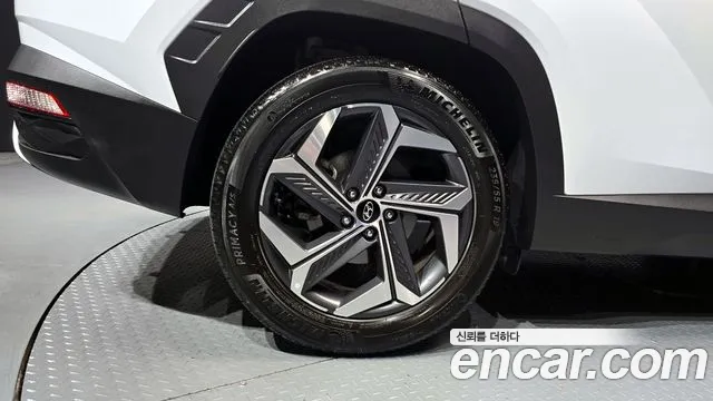 Hyundai Tucson Tucson (NX4) Бензин 1.6 турбо 2WD — Фото автомобиля 5