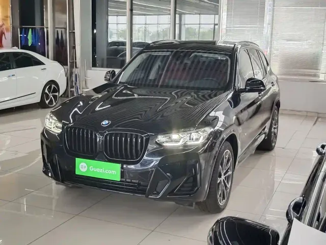 Фотография автомобиля — BMW X3