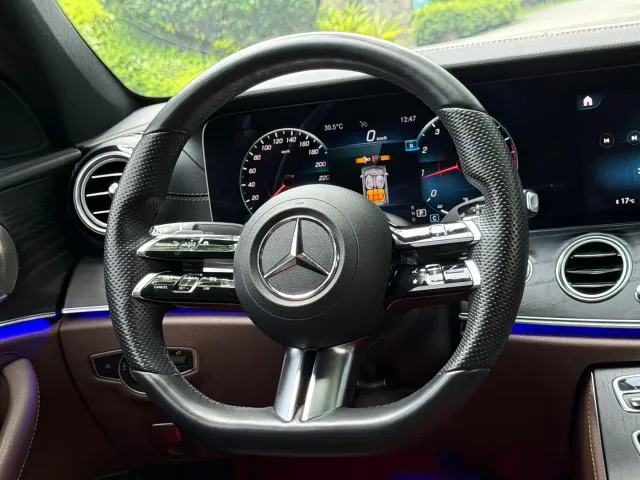 Mercedes-Benz E-Class — Фото автомобиля 9