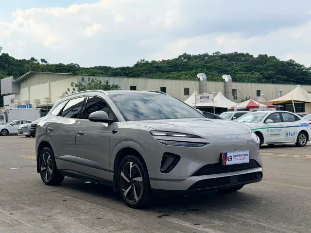 BYD Sealion 06 — Фото автомобиля 6