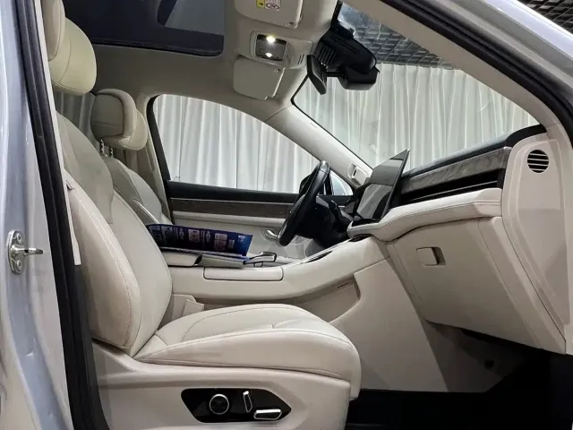 AITO Wenjie AITO M5 2022 Extended Range AWD Performance Edition — Фото автомобиля 20