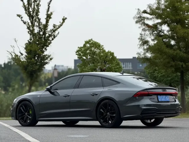 Audi A7 — Фото автомобиля 14